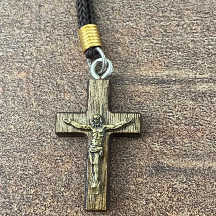 colar-cruz-jesus-cristo