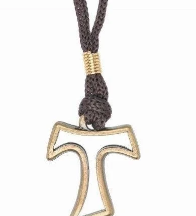 colar-franciscano-tau-vazado-ouro-velho