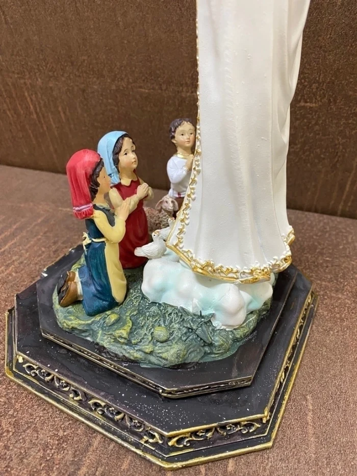 Nossa Senhora de Fátima com Pastores - 30 cm - Imagem 5